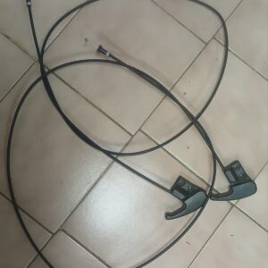 Bonnet catch cable with handle