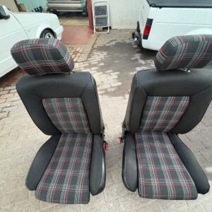 Caddy seats