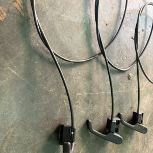 Bonnet catch and handle